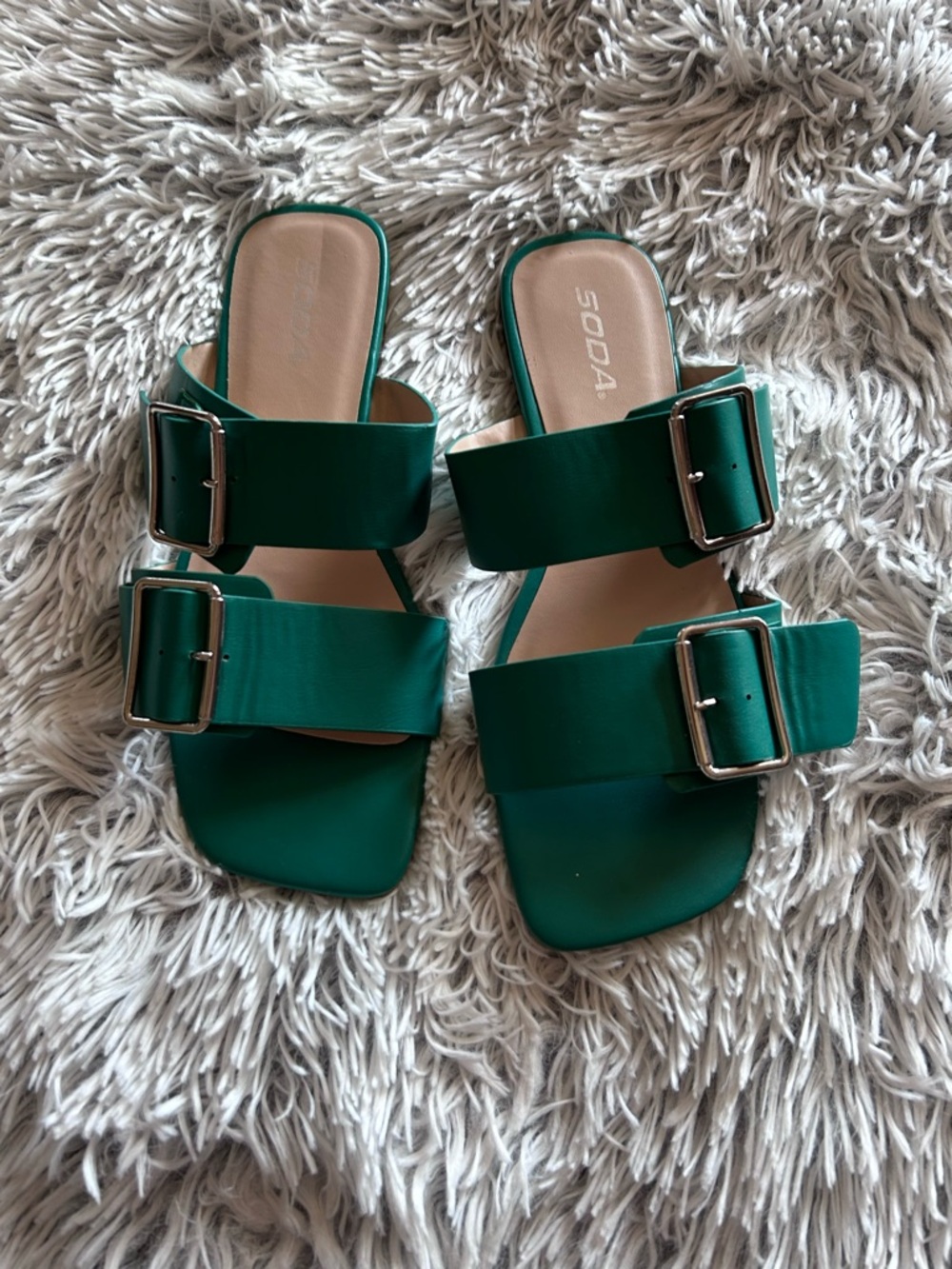 SODA Women's Green Double Buckle Slide Sandals-Size 9-NWOT